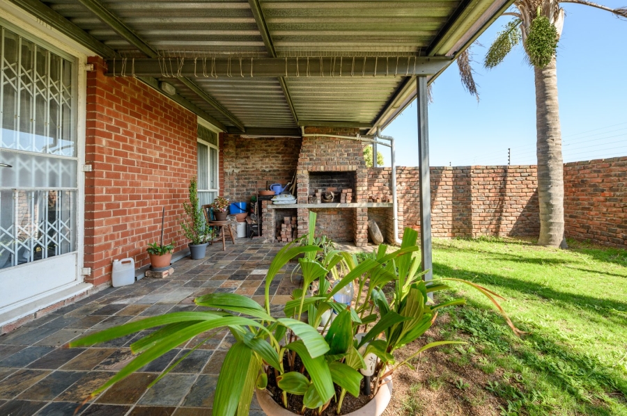  Bedroom Property for Sale in Kabega Park Eastern Cape